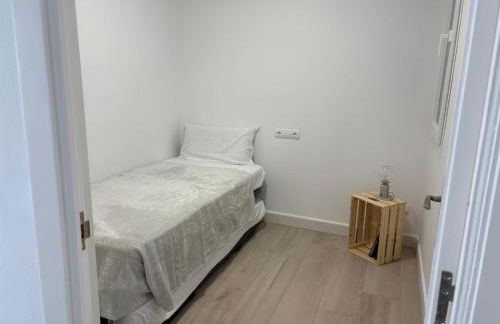 La Sardineta, es un apartamento en la Costa Brava, Palamós 1 minuto de la playa Alquiler temporal mínimo 32 noches - Foto 14