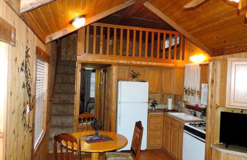 Charming Cabin Rental with Fully Equipped Kitchen near San Antonio, Texas - Foto 16