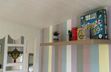 Pwllglas Bach - Spacious Cabin - Photo 12