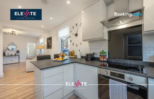 Last-Minute Specials l Limited-Time Deal l Sleeps Up To 6 Guest l Free Parking, Families, Business Stay l By Elevate Living Estates Short Lets & Serviced Accommodation Northampton - Photo 10