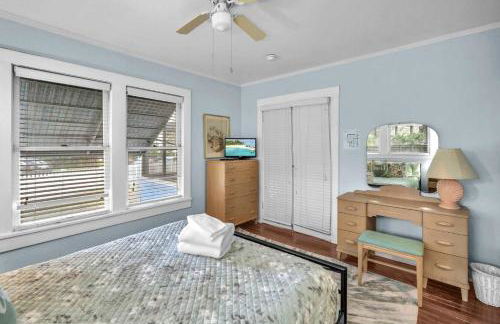 Blue Reverie - Downtown Cottage - Foto 27