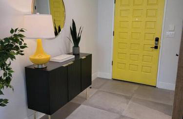 Upscale mid century on the green w Private Hot Tub - Foto 18