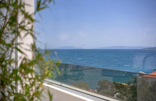 Exclusive Seafront Suite with jacuzzi - Foto 24