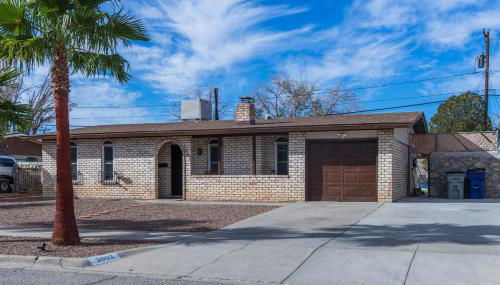 Private Pool Retreat Steps from Album Park - Foto 4