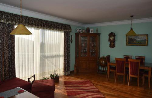 Dom z widokiem na jezioro i domek nad jeziorem - Foto 33