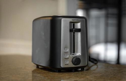 Little Italy Group Stay 4 TV's Pet Friendly - Foto 17