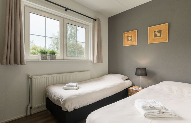 Great Thatched Villa With Solarium, in a National Park - Photo 3