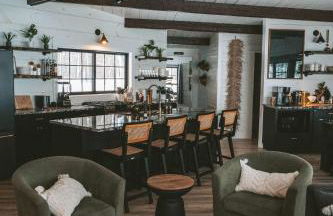 TreeTops of Lake Michigan Beach Front and Spa Family Home - Foto 32