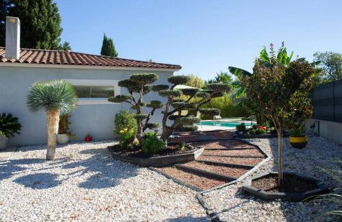 Belle Villa moderne avec piscine et jardin - Foto 34