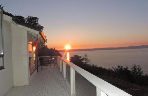 Beautiful Puget Sound Waterfront Villa - Foto 18