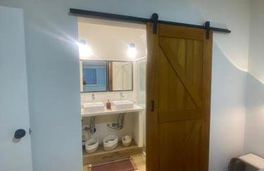 Hidromassagem, Varanda e Vista Pedra do baú - Foto 14