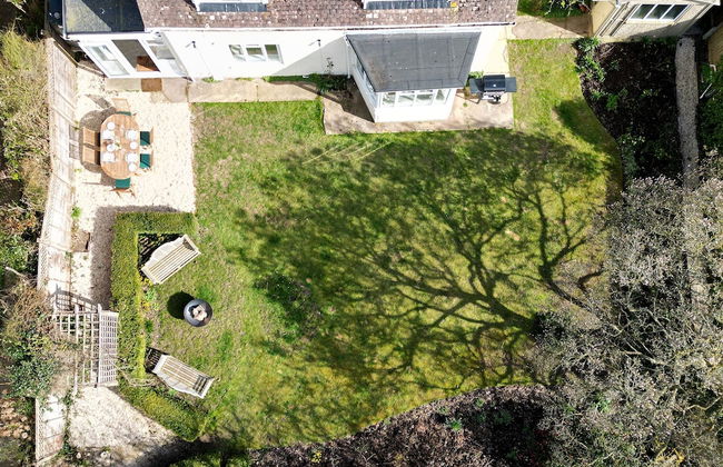 Newly Renovated Cottage 150m From Waterfront - Photo 77