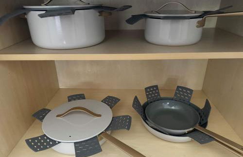 Spacious 3-Floor Downtown Retreat - Prime Location - Foto 48