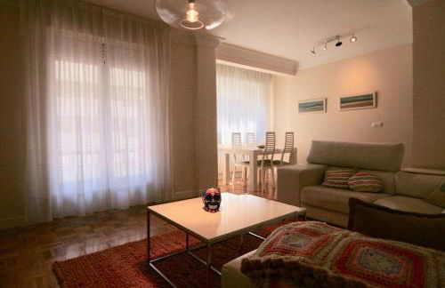 Cómodo y amplio apto en Camelias para cuatro - Foto 5