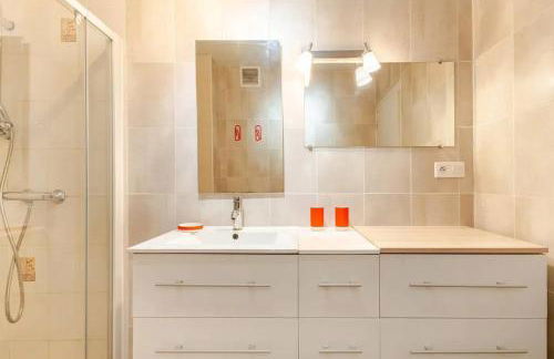 Maison conviviale avec cheminée à Hauts-de-Bienne - Foto 16