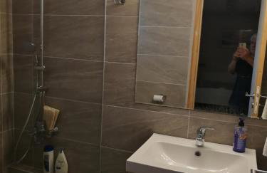 Villa with big garden - Foto 8