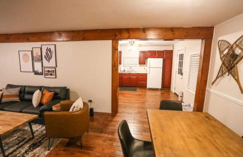 Modern & Cozy Getaway House near Conway lake - Pet Friendly - Foto 11