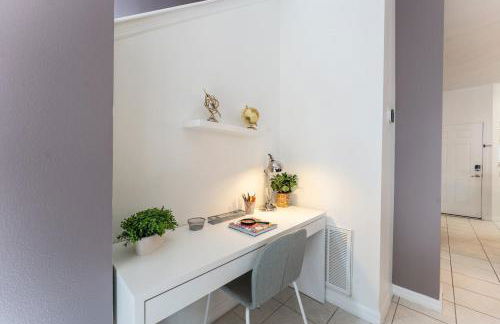 Stay Close to Disney in Your 3-Bedroom Haven - Foto 14