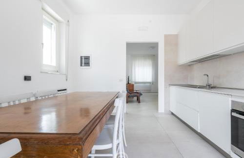 Sandy Retreat, Beachside Apartment with Terrace - Foto 12