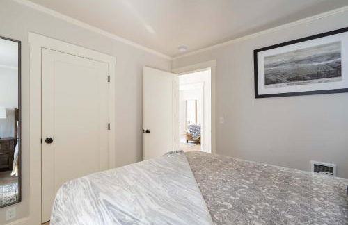 Alphabet District - 2BR Retreat - Prime Locale - Foto 18