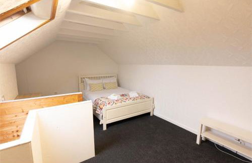 Spacious Home 10 mins to Airport & Braehead - Pass the Keys - Foto 26