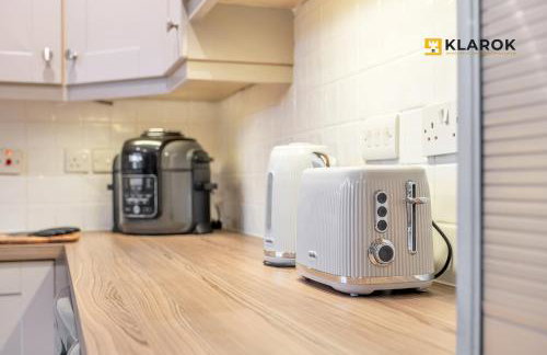 Modern 3 Bedroom Retreat Perfect for Families or Groups - Foto 11