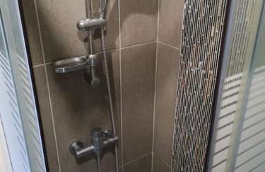 Studio calme et agreable avec terrasse belle vue proche du metro Paris20 - Foto 12