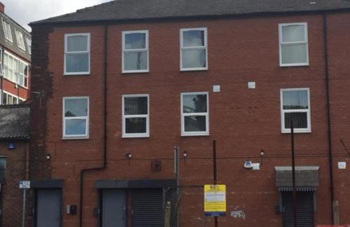 Lewis Apartment 3 Well located Northern Quarter sleeps Upto 8 - Photo 5