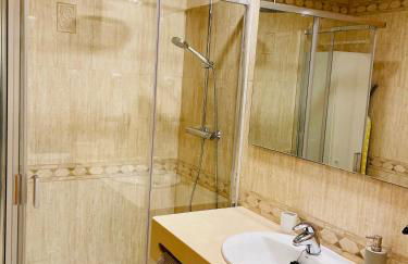 Su Eminencia - Sea View Apartment with Modern Comforts - Foto 20