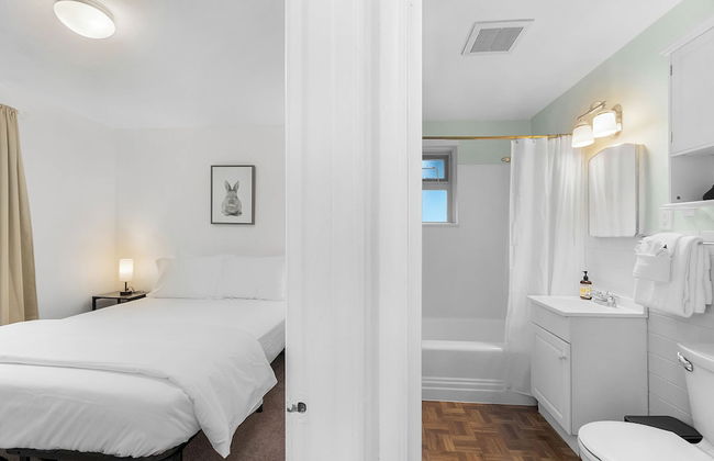 Greenwood's Lavender Haze - WalkScore 81 - Photo 4