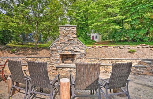 Hot Tub, Dock, Lakefront Luxe Six Mile Retreat - Foto 30