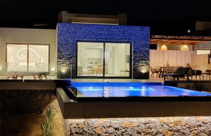 Aros Luxury Villas - Photo 4
