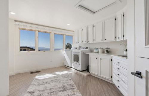 Exclusive Resort Escape - Heated Pool, Spa & Pickleball - Foto 67