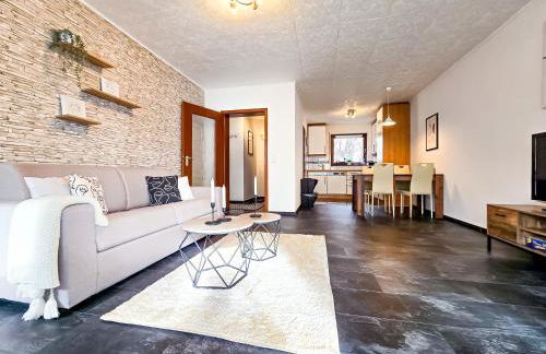 COSY-Apartment - Glazed Balkony & Carport, 70m2 - Foto 31