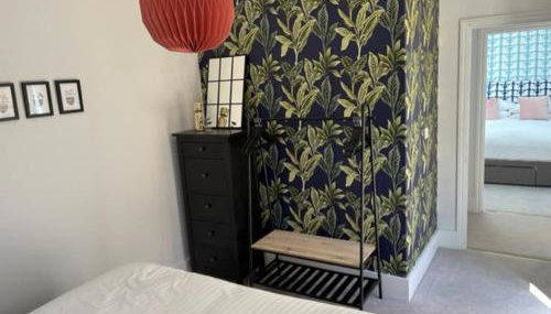 Redwing- free parking- Grade II listed- ground floor two bedrooms apartment - Foto 2