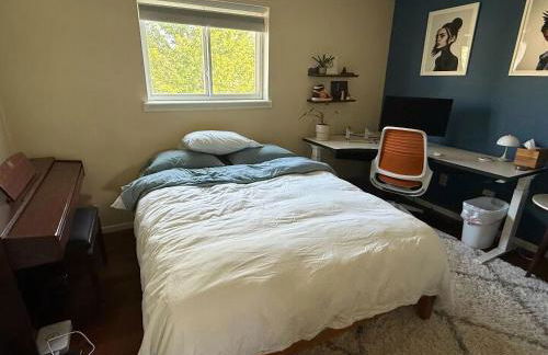 Dog Friendly Oasis Private Hot Tub with Sauna - Photo 10