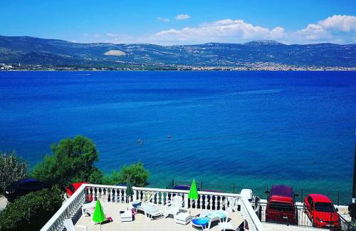 Villa Fjaba - by the sea - with the big terraces & great sea view - Foto 1