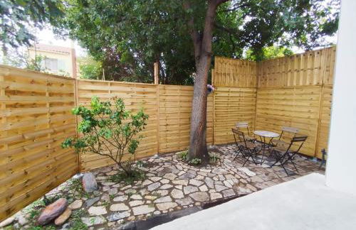 Appart t2 - jusqu'à 4 couchages - avec jardin - Foto 3