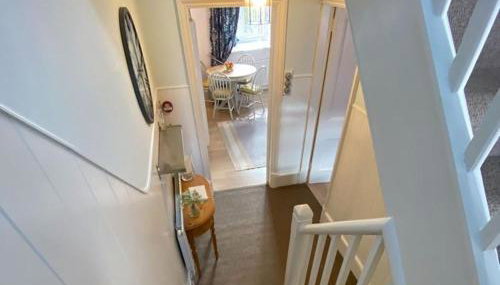 Deluxe Three Bed BnB in Henley-on-Thames near Station River & Town Centre - Foto 5, Lobby or reception