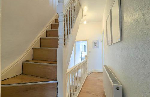 Bright 4BR Home Near Anfield & Free Parking - Foto 21