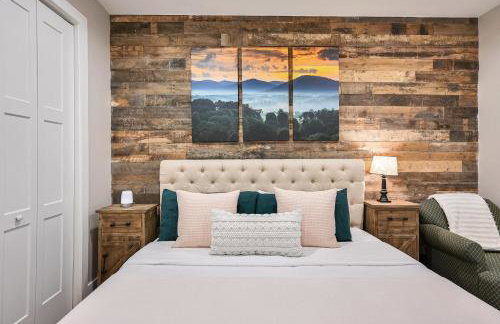 Downtown Condo with Two Ensuite Kings - Foto 18