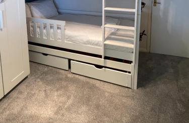 Spacious House Near Cambridge - Free Parking and Garden - Foto 17