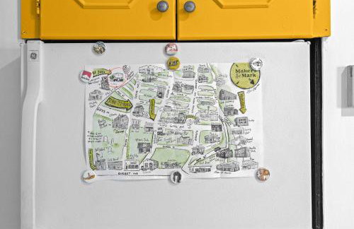 Cozy & Creative Top Unit in Lou's Arts District - Foto 35