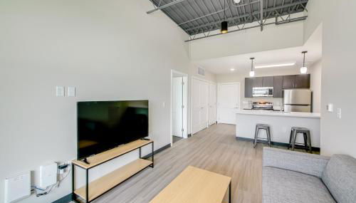 Bloomington Apartment Near Indiana University! - Photo 5