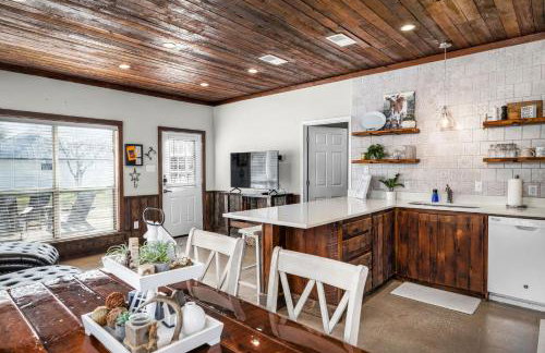 River Access Firepit BBQ Sleeps 12 - Foto 30