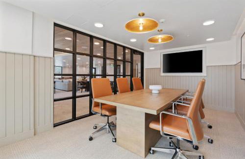 Vibrant 1BD 1BA Pool, Gym, HTub, Bowling and More - Foto 38