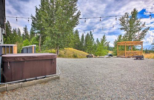 Eureka Tiny Home with Hot Tub and Community Beach! - Foto 27