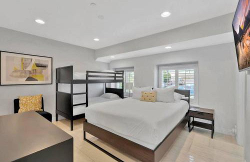 New cheerful villa, Pool, Spa, Mini Golf, Game room, Fire pit next to Disneyland - Foto 51