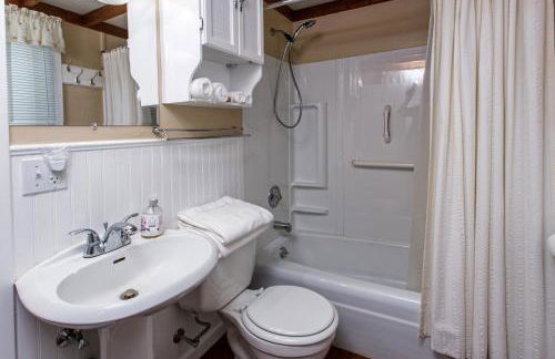 Tuckaway Cottage by Simple Life Rentals - Foto 7