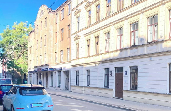 Apartment With a Fire-place - Photo 43